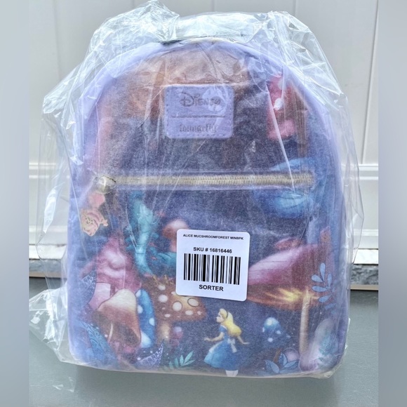 Alice In Wonderland🍄Backpack - Picture 10 of 10